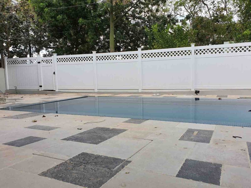 התקנת גדר לבריכה